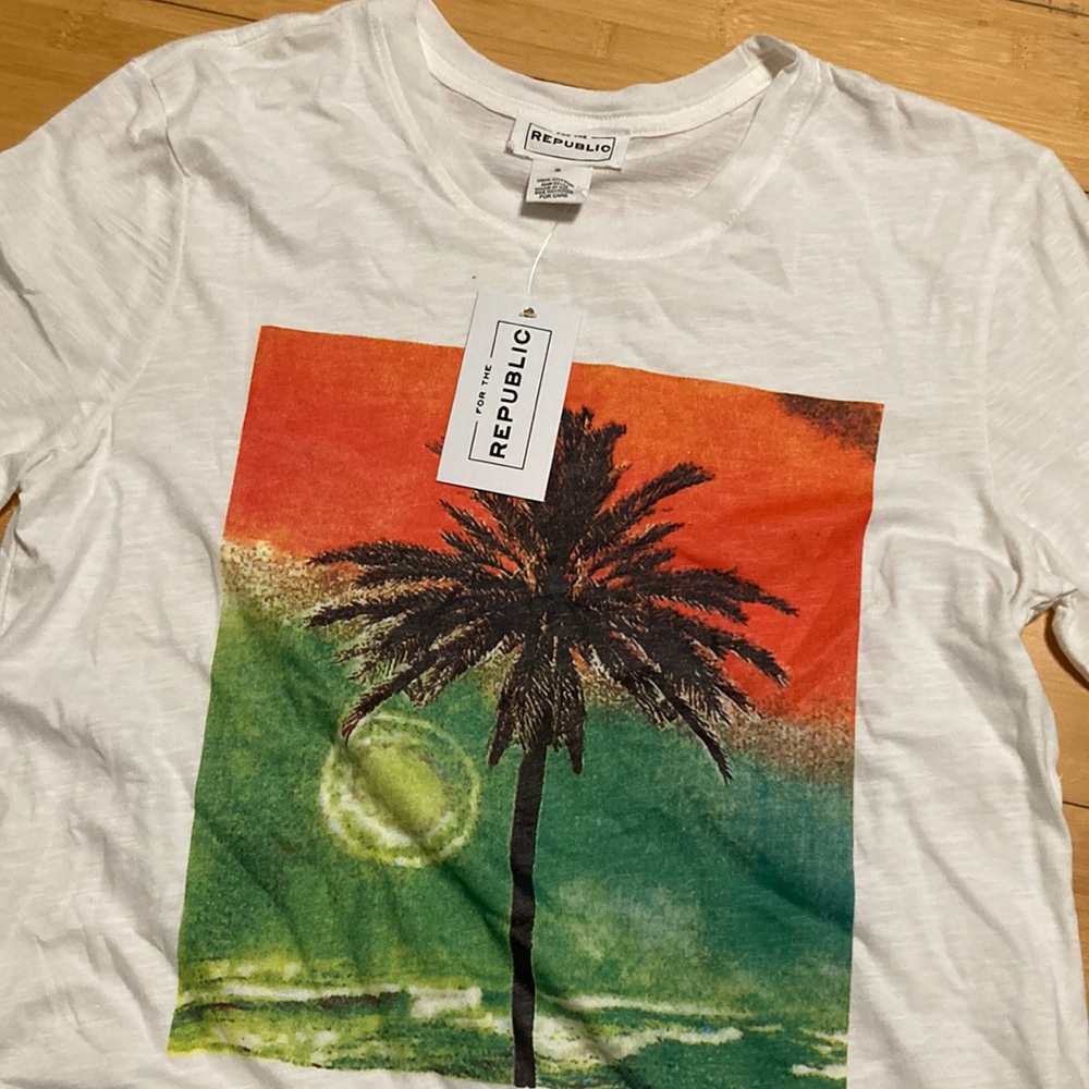New shirt size small